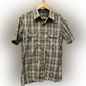 lightweight plaid button up short sleeved hiking shirt by Kuhl plaid size medium
